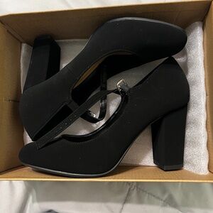Black Mary Jane block heels size 8.5